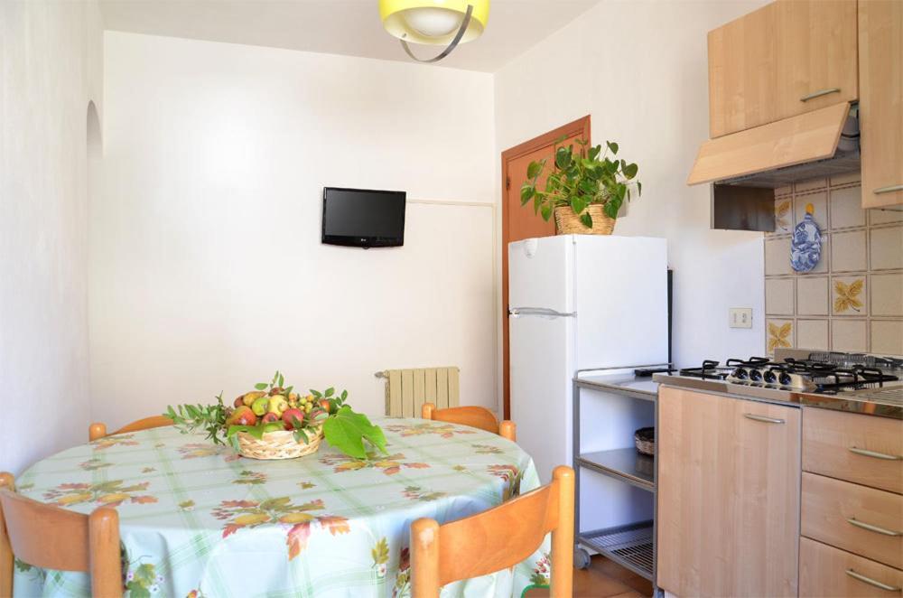 Appartamenti Marilise Porto Azzurro Quarto foto