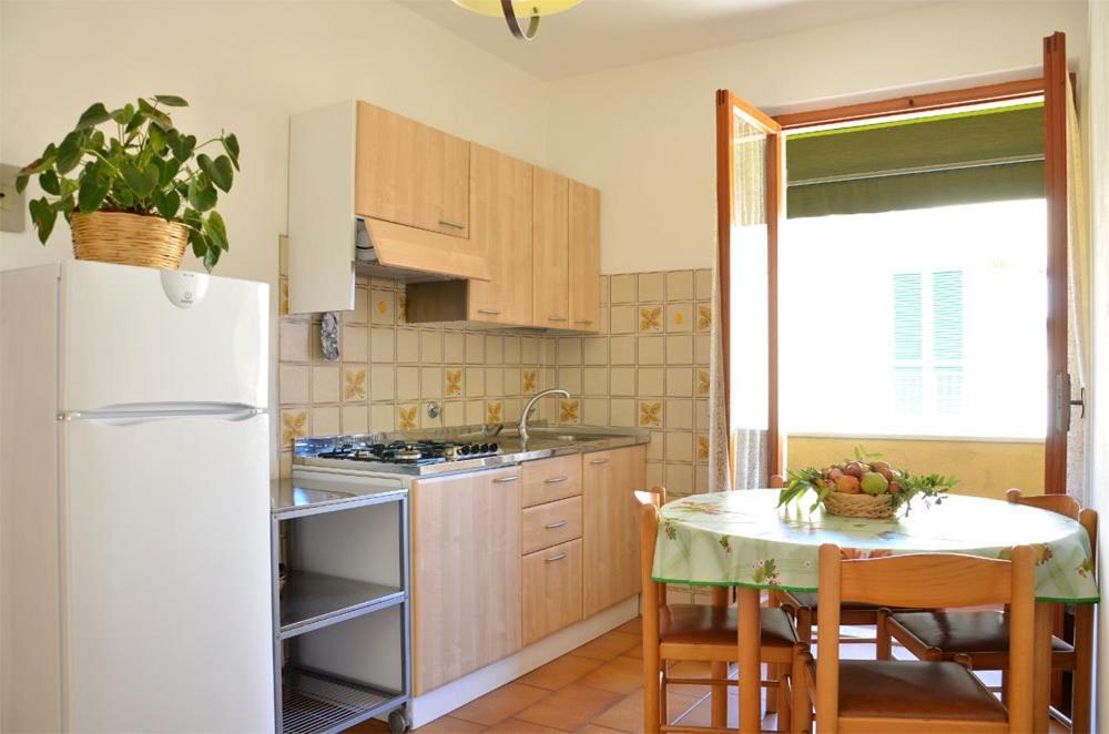 Appartamenti Marilise Porto Azzurro Quarto foto
